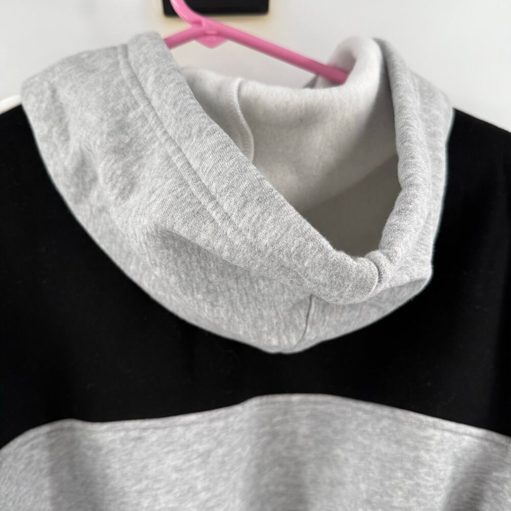Color Block Cropped Hoodie - Picture 5 of 15